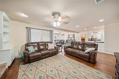 600 Hampton Hall Lane, Conroe, TX 77302 - Photo 3