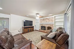 600 Hampton Hall Ln, Conroe, TX 77302 - Photo 15