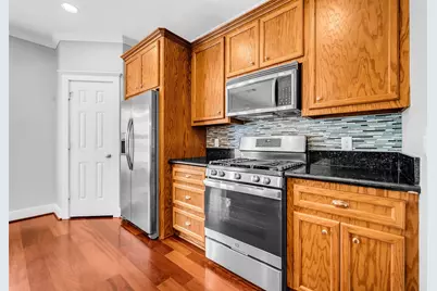 1029 W 15th 1/2 Street, Houston, TX 77008 - Photo 9