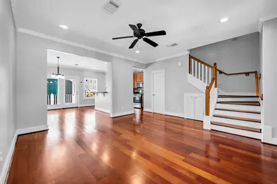 1029 W 15th 1/2 Street, Houston, TX 77008 - Photo 5