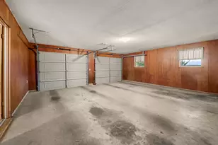 519 Dan St, East Bernard, TX 77435 - Photo 15