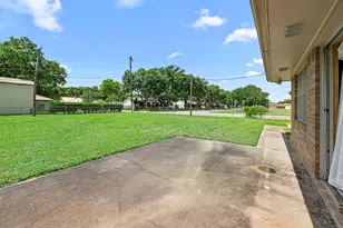 519 Dan St, East Bernard, TX 77435 - Photo 23