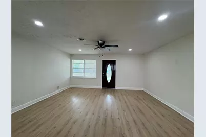 6523 Glen Rock Drive, Houston, TX 77087 - Photo 5