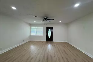 6523 Glen Rock Dr, Houston, TX 77087 - Photo 5