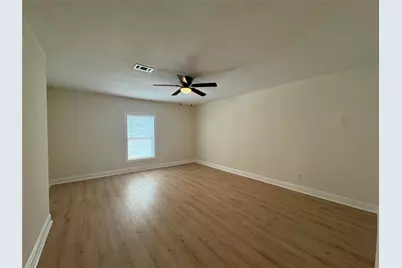 6523 Glen Rock Drive, Houston, TX 77087 - Photo 7