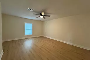 6523 Glen Rock Dr, Houston, TX 77087 - Photo 13
