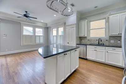 426 W 25th Street, Houston, TX 77008 - Photo 17