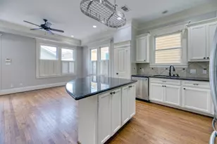 426 W 25th St, Houston, TX 77008 - Photo 17