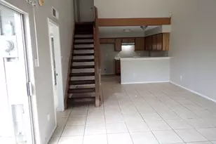 6383 Dryad Dr, Houston, TX 77035 - Photo 5