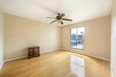 3055 Walnut Bend Lane #21, Houston, TX 77042 - Photo 13