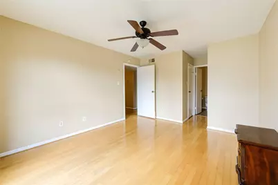 3055 Walnut Bend Lane #21, Houston, TX 77042 - Photo 15