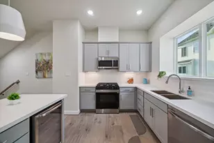 6346 Paddington Bnd Dr, Houston, TX 77008 - Photo 11