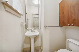 1620 Elgin St, Houston, TX 77004 - Photo 7