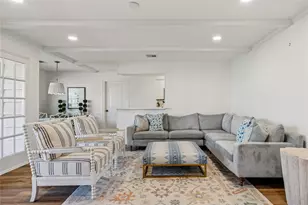 10722 Valley Forge Dr, Houston, TX 77042 - Photo 17