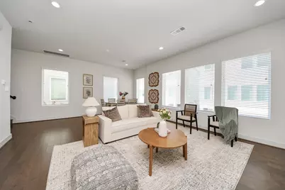 4810 Martin Oaks Lane, Houston, TX 77018 - Photo 11