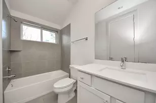 4810 Martin Oaks Ln, Houston, TX 77018 - Photo 31