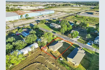 1315 Sam St, El Campo, TX 77437 - Photo 7