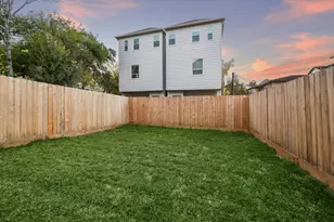 4229 Gibson St, Houston, TX 77007 - Photo 25