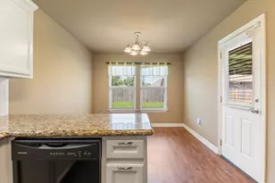 4804 Stingray Dr, Bay City, TX 77414 - Photo 17