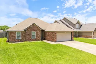 4804 Stingray Dr, Bay City, TX 77414 - Photo 3