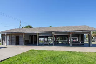 16721 Edward Teach Rd, Jamaica Beach, TX 77554 - Photo 47