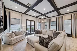 29 N Creekside Ct, Spring Valley, TX 77055 - Photo 5