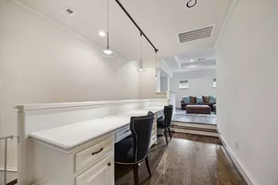 29 N Creekside Court, Spring Valley, TX 77055 - Photo 25