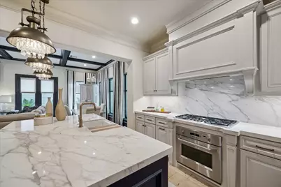 29 N Creekside Court, Spring Valley, TX 77055 - Photo 9