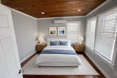 2115 Broadway Avenue J, Galveston, TX 77550 - Photo 3