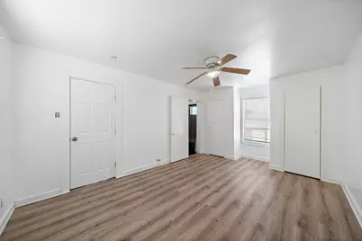 2115 Broadway Avenue J, Galveston, TX 77550 - Photo 7