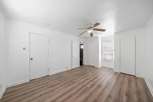 2115 Broadway Avenue J, Galveston, TX 77550 - Photo 7