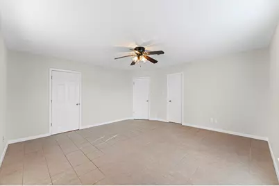 606 Lazy Lane, Anahuac, TX 77514 - Photo 17