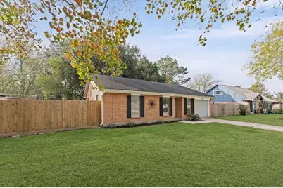 606 Lazy Lane, Anahuac, TX 77514 - Photo 5