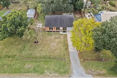 606 Lazy Lane, Anahuac, TX 77514 - Photo 29