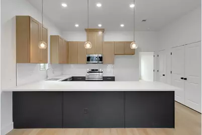 7956 Bonaire Unit A/B Street, Houston, TX 77028 - Photo 11