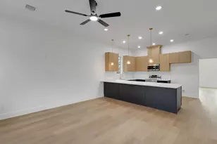 7956 Bonaire Unit A/B St, Houston, TX 77028 - Photo 9