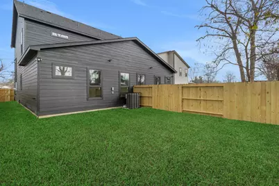 7956 Bonaire Unit A/B Street, Houston, TX 77028 - Photo 35