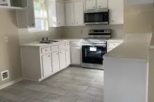 102 Libby Cir, Willis, TX 77378 - Photo 9