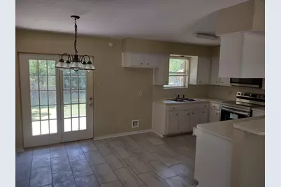 102 Libby Circle, Willis, TX 77378 - Photo 5