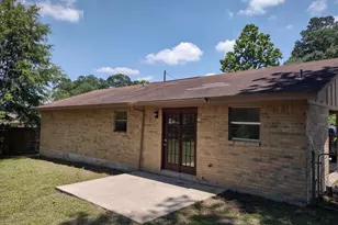 102 Libby Cir, Willis, TX 77378 - Photo 7