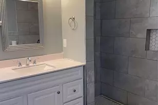 8321 Homewood Ln, Houston, TX 77028 - Photo 5