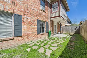 2824 Briarhurst Dr, Houston, TX 77057 - Photo 19