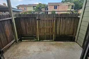 18800 Egret Bay Blvd, Webster, TX 77058 - Photo 11