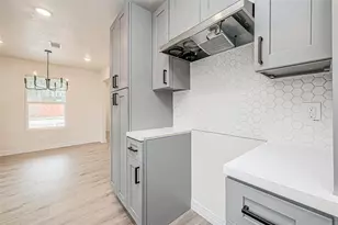 9226 Everglade Dr, Houston, TX 77078 - Photo 11