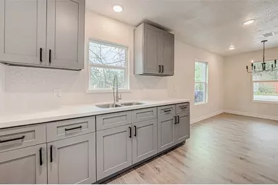 9226 Everglade Drive, Houston, TX 77078 - Photo 9