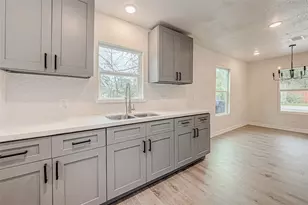 9226 Everglade Dr, Houston, TX 77078 - Photo 9