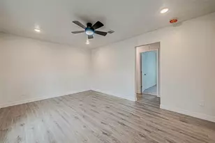 9226 Everglade Dr, Houston, TX 77078 - Photo 3