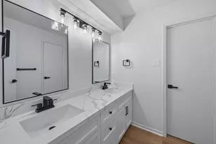 210 Ridgemont Dr, Alvin, TX 77511 - Photo 17
