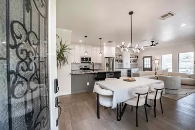 137 Capetown, Montgomery, TX 77356 - Photo 3