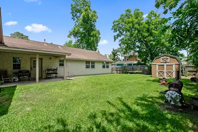207 Centre Street, Brazoria, TX 77422 - Photo 27